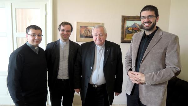 Spišský biskup žehná P15