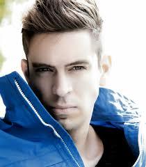 Tínedžeri s postojom starého človeka