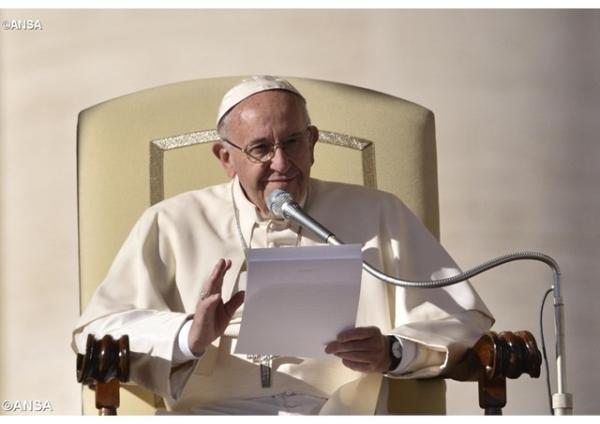 Generálna audiencia: Trpezlivosť s nepríjemnými ľuďmi je skutok milosrdenstva