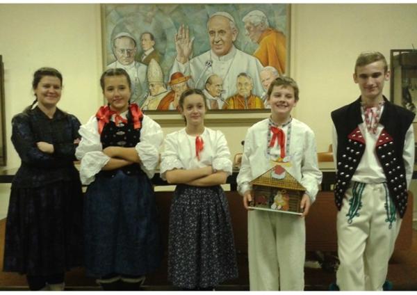 Koledníci Dobrej noviny z kysuckého Zákopčia zavinšovali v Ríme