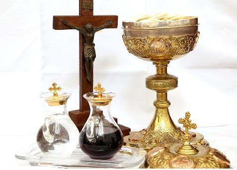 IRÁN: KRESŤANIA POTRESTANÍ NA 80 ÚDEROV BIČOM KVÔLI PRIJATIU EUCHARISTIE