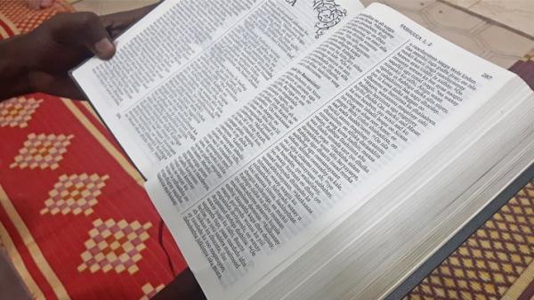 VITAJTE V TAJNOM KOSTOLE V AFRICKOM ROHU