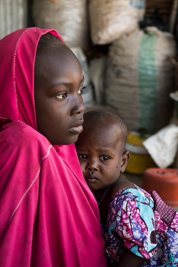 Rozpŕchnuté spoločenstvo v Nigérii: rodina Manasa