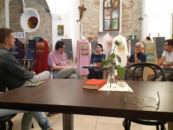 Výstava umeleckých ornátov otvorená