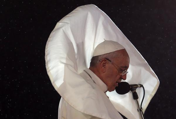 Sú mnohí tí, ktorí majú túžbu kráčať po ceste svätosti; nebojte sa, detičky moje, svedčiť o pravde.